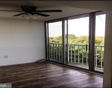 401 Cooper Landing Rd - Photo Thumbnail 5