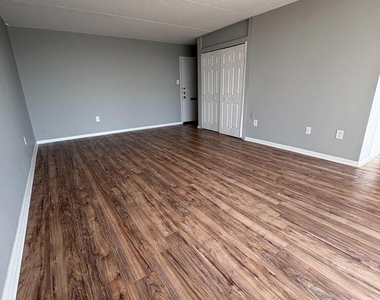611 Playa Del Sol - Photo Thumbnail 1