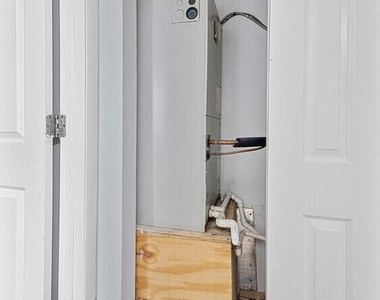 415 Hamilton Avenue - Photo Thumbnail 13