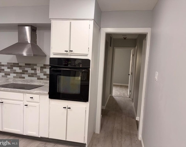 11 Ridgewood Place - Photo Thumbnail 3