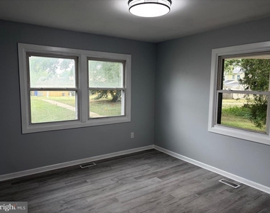11 Ridgewood Place - Photo Thumbnail 12