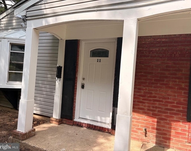 11 Ridgewood Place - Photo Thumbnail 1