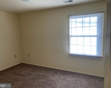 534 Pangborn Boulevard - Photo Thumbnail 11