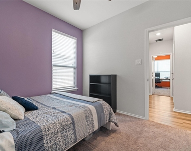 13921 Abraham Lincoln St - Photo Thumbnail 21