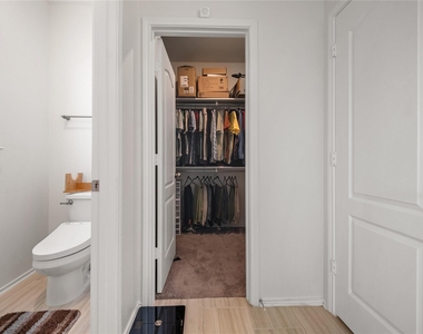 13921 Abraham Lincoln St - Photo Thumbnail 29