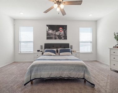 13921 Abraham Lincoln St - Photo Thumbnail 26