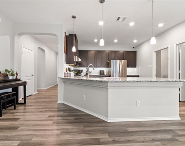 13921 Abraham Lincoln St - Photo Thumbnail 18
