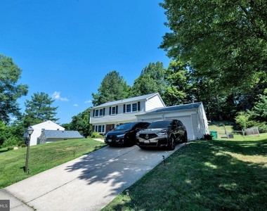 8812 Churchfield Lane - Photo Thumbnail 26