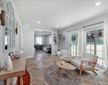8812 Churchfield Lane - Photo Thumbnail 9