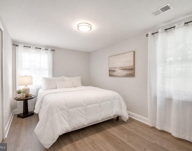 8812 Churchfield Lane - Photo Thumbnail 20