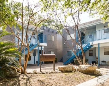 3405 Helms St - Photo Thumbnail 4