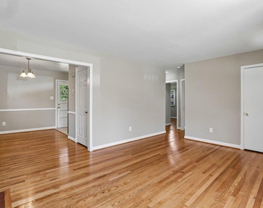 11105 Stillwater - Photo Thumbnail 4