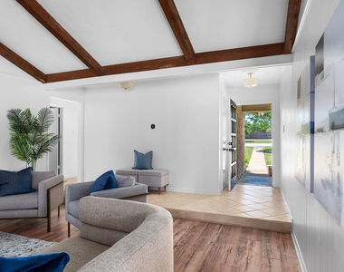 301 Retha Dr - Photo Thumbnail 4
