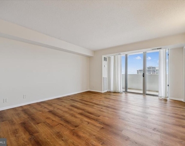 4601 N Park Avenue - Photo Thumbnail 9