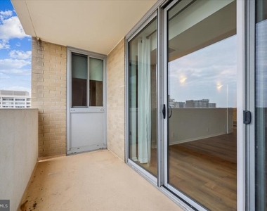 4601 N Park Avenue - Photo Thumbnail 11