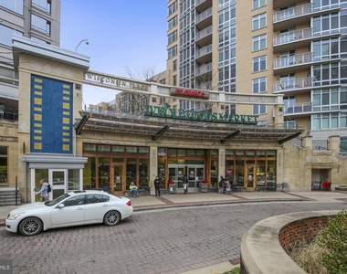 4601 N Park Avenue - Photo Thumbnail 54