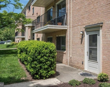 10667 Montrose Avenue - Photo Thumbnail 1