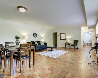 10667 Montrose Avenue - Photo Thumbnail 5