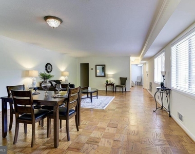 10667 Montrose Avenue - Photo Thumbnail 7