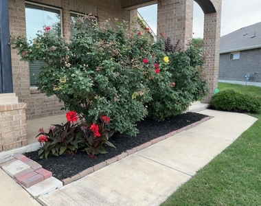 1019 Granbury Cv - Photo Thumbnail 1