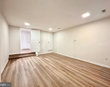 20322 Butterwick Way - Photo Thumbnail 40