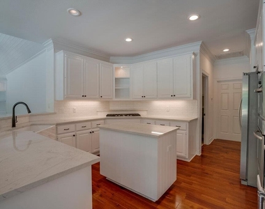 10200 Treasure Island Dr - Photo Thumbnail 11
