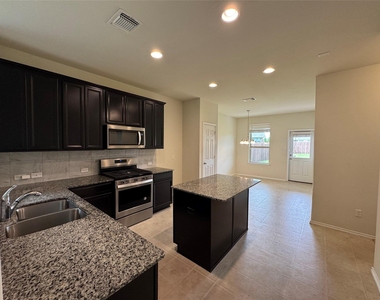 250 Zuma Dr - Photo Thumbnail 19
