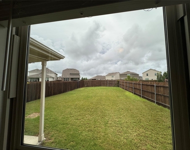 250 Zuma Dr - Photo Thumbnail 27