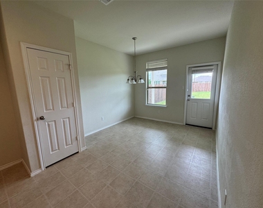 250 Zuma Dr - Photo Thumbnail 18