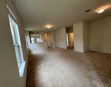 250 Zuma Dr - Photo Thumbnail 9