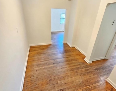8711 Plymouth Street - Photo Thumbnail 5