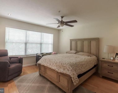 8329 Wades Way - Photo Thumbnail 12