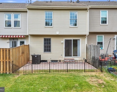 7920 Brightlight Place - Photo Thumbnail 37