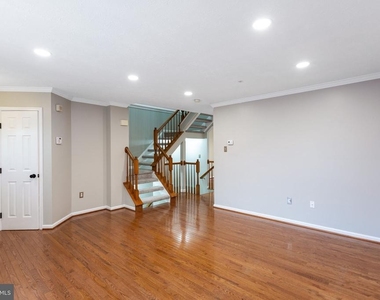 7920 Brightlight Place - Photo Thumbnail 5