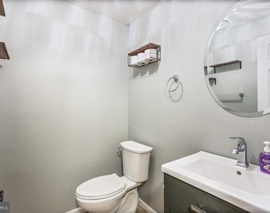 7920 Brightlight Place - Photo Thumbnail 28