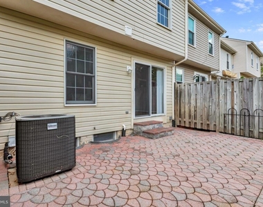 7920 Brightlight Place - Photo Thumbnail 35