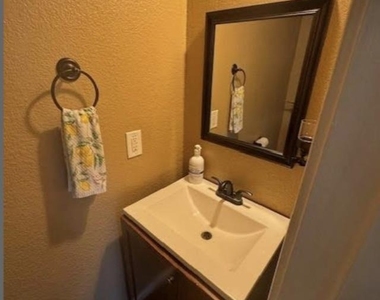 7605 Marble Crest Dr - Photo Thumbnail 6
