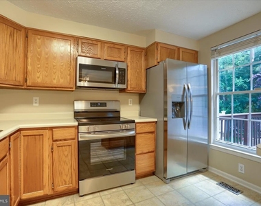 437 Ashton Lane - Photo Thumbnail 10