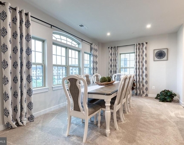 10141 Fauberg Street - Photo Thumbnail 13