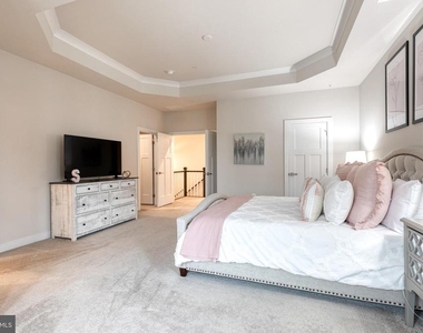 10141 Fauberg Street - Photo Thumbnail 24