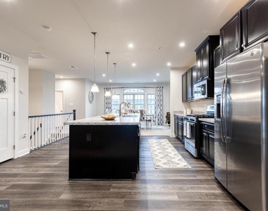 10141 Fauberg Street - Photo Thumbnail 11