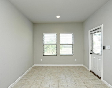 11817 Comedero Way - Photo Thumbnail 9