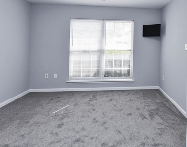 2547 Enterprise Place - Photo Thumbnail 8