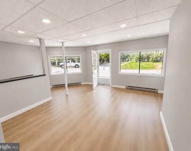 4601 Strauss Avenue - Photo Thumbnail 2