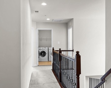 10185 Warfield Street - Photo Thumbnail 8