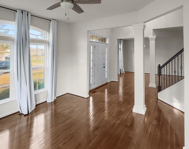 10185 Warfield Street - Photo Thumbnail 3
