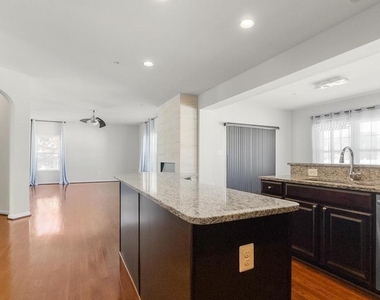 10185 Warfield Street - Photo Thumbnail 6