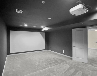 10185 Warfield Street - Photo Thumbnail 17