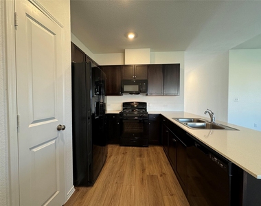 14408 Koti Way - Photo Thumbnail 6