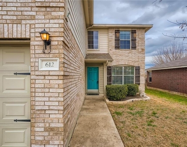 612 Copper Ct - Photo Thumbnail 1